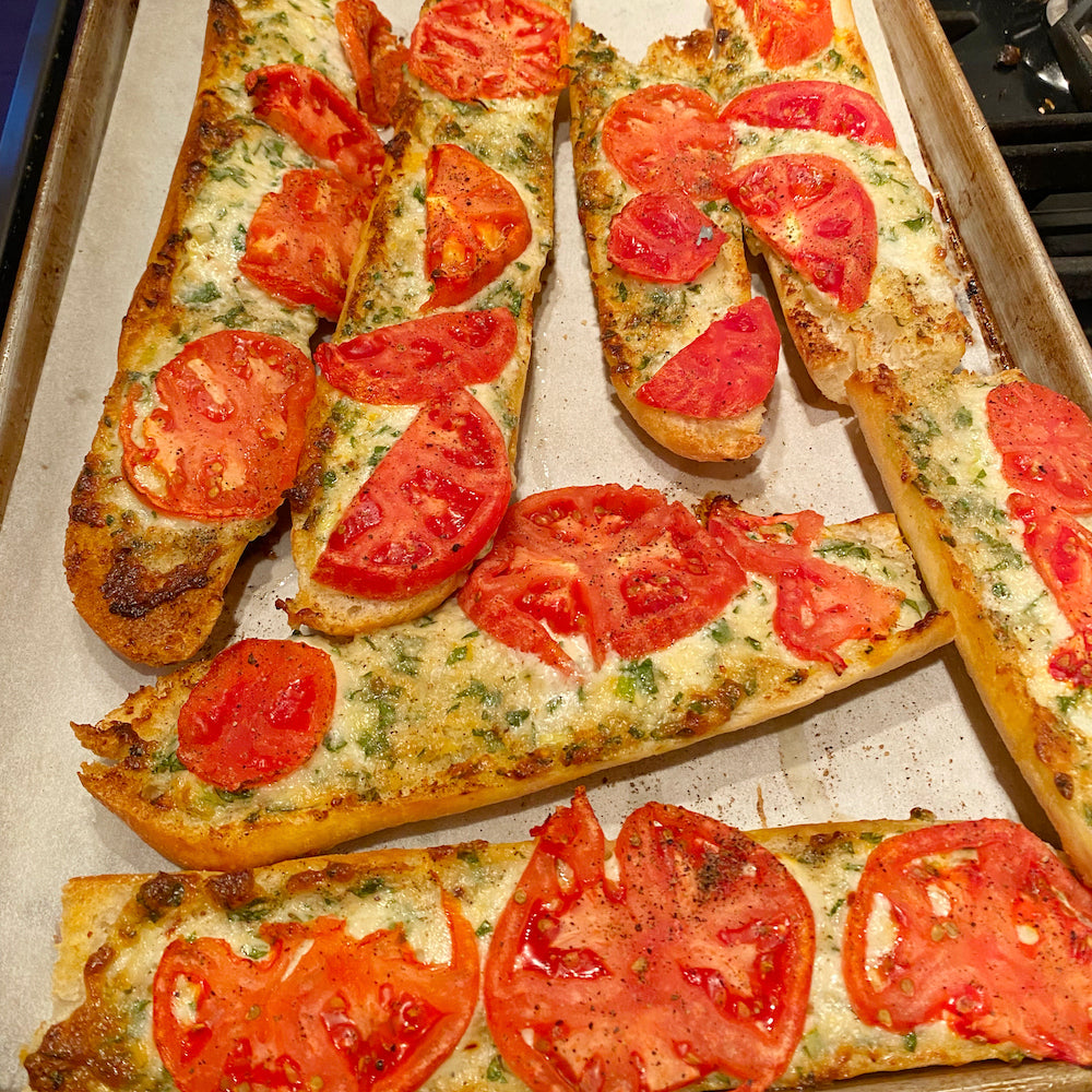 Easy & Elevated Garlic Cheese Bread Recipe