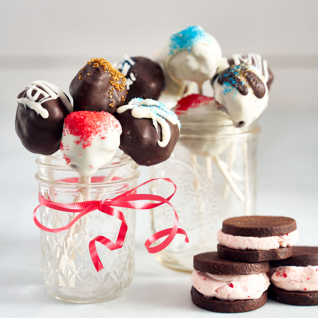 Peppermint Cocoa & Cream Cookie Cake Pops