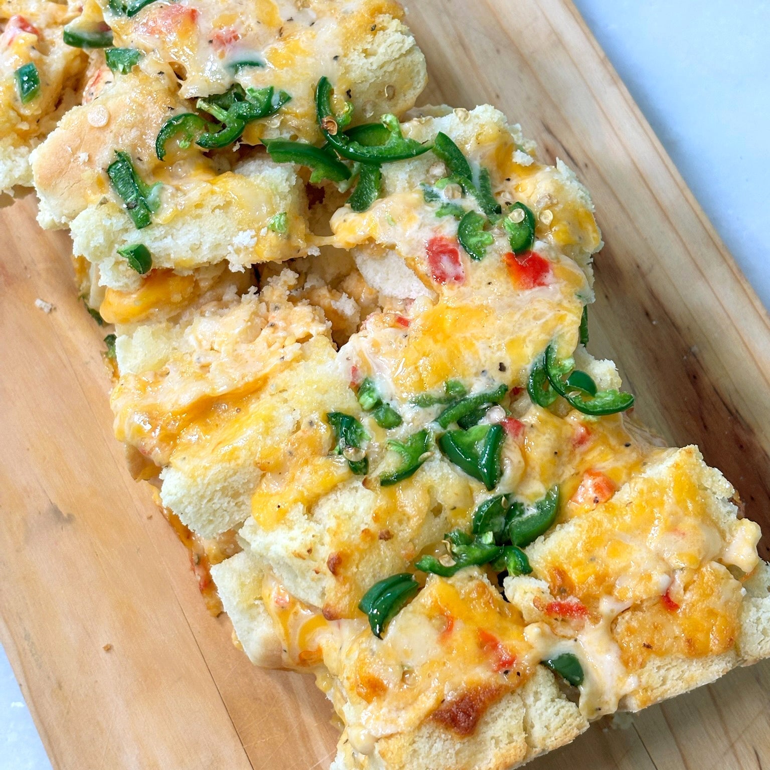 Jalapeño & Pimento Cheese Pull-Apart Bread