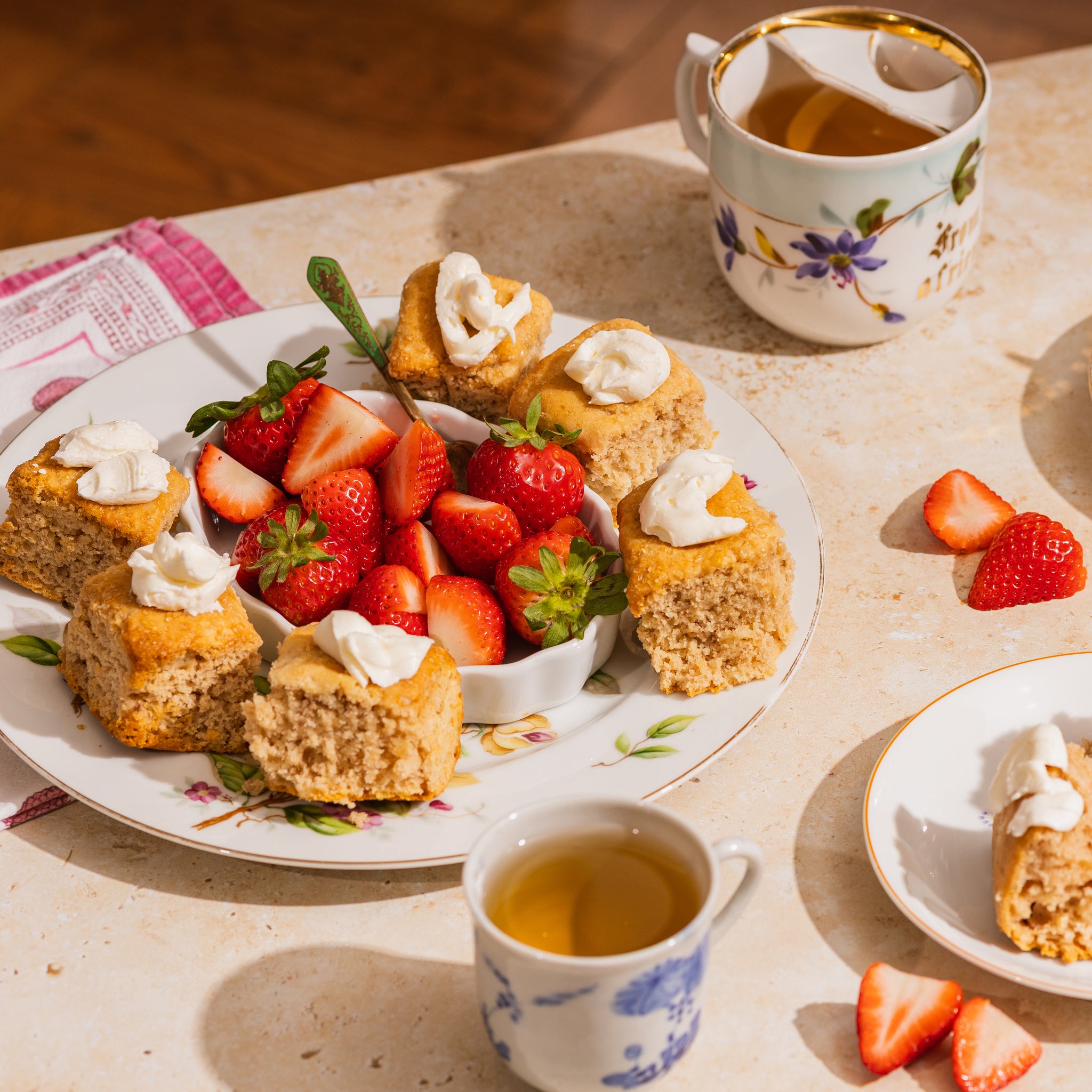 Strawberry Shortcake Biscuits (24 Biscuits)
